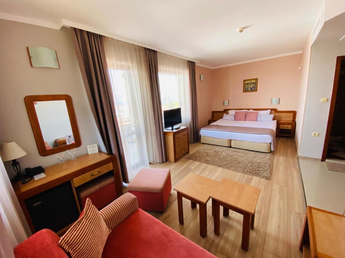 Family Hotel Saint Nikola Nesebar Exterior foto